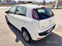Usata Fiat Punto Evo Emotion 69 CV (50 kW) 2011 Bianco Utilitaria