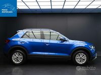 Usata VW T-Roc Life 110 CV (80 kW) 2023 Blu SUV