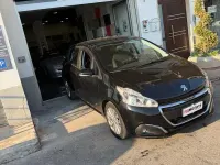 Usata Peugeot 208 Active 82 CV (60 kW) 2019 Nero Utilitaria