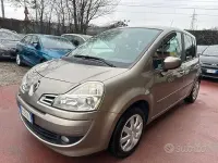 Usata Renault Modus 88 CV (64 kW) 2011 Grigio Monovolume