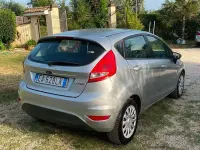 Usata Ford Fiesta Business Edition 92 CV (67 kW) 2011 Grigio Berlina
