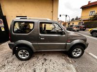 Usata Suzuki Jimny 86 CV (63 kW) 2007 Grigio(met.) SUV