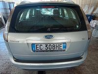 Usata Ford Focus 110 CV (80 kW) 2010 Grigio Station wagon