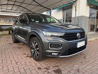 Usata VW T-Roc Advance 116 CV (85 kW) 2018 Grigio SUV