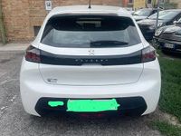 Begagnad Peugeot 208 75 HK (55 kW) 2020 Halvkombi