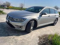 Usata VW Passat GTE 218 CV (160 kW) 2016 Argento Station wagon