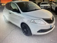 Usata Lancia Ypsilon 69 CV (50 kW) 2018 Bianco Utilitaria
