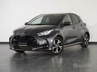 Usata Toyota Yaris Hybrid Trend 115 CV (84 kW) 2024 Grigio Berlina