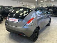 Usata Lancia Ypsilon S 70 CV (51 kW) 2021 Grigio Utilitaria