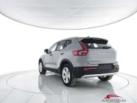 Nuova Volvo XC40 Core 163 CV (119 kW) 2026 Vapour grey SUV