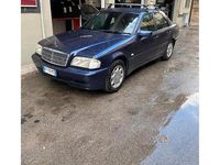 Usata Mercedes C180 Classic 122 CV (89 kW) 1999 Blu Berlina