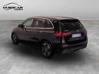 Nuova Mercedes 180 2025 Nero Berlina