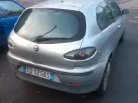 Usata Alfa Romeo 147 116 CV (85 kW) 2003 Grigio Utilitaria