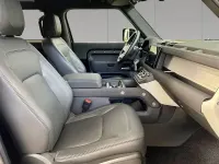 Occasion Land Rover Defender SE 249 ch (183 kW) 2023 Noir SUV
