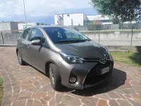 Usata Toyota Yaris Edition 69 CV (50 kW) 2017 Grigio Berlina