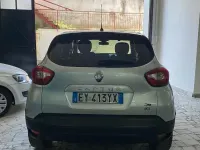 Usata Renault Captur 90 CV (66 kW) 2015 Grigio SUV