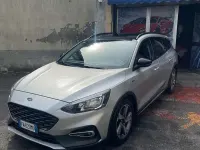 Usata Ford Focus Active 125 CV (91 kW) 2019 Grigio Station wagon