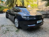 Usata Porsche Panamera 4 E-Hybrid Platinum Edition 330 CV (242 kW) 2022 Grigio vulcano metallizzato Utilitaria
