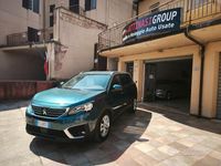 Usata Peugeot 5008 Business-Line 131 CV (96 kW) 2018 Blu Monovolume
