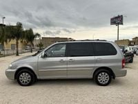 Usata Kia Carnival Comfort 145 CV (106 kW) 2004 Grigio Monovolume