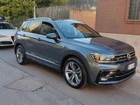 Usata VW Tiguan R-line 150 CV (110 kW) 2020 Grigio SUV