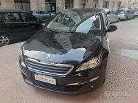 Usata Peugeot 308 120 CV (88 kW) 2017 Nero Berlina