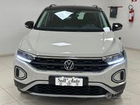 Usata VW T-Roc Life 110 CV (80 kW) 2023 Beige SUV
