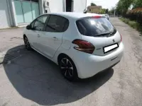 Usata Peugeot 208 Allure 83 CV (61 kW) 2019 Bianco Utilitaria