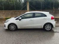 Usata Kia Rio 75 CV (55 kW) 2016 Bianco Utilitaria