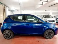 Usata Lancia Ypsilon 69 CV (50 kW) 2014 Bluazzurro Utilitaria