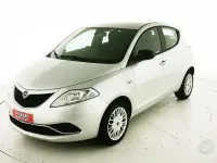 Usata Lancia Ypsilon Gold 95 CV (69 kW) 2016 Grigio Utilitaria