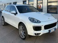 Usata Porsche Cayenne Platinum Edition 262 CV (192 kW) 2017 Bianco SUV