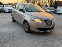 Usata Lancia Ypsilon 69 CV (50 kW) 2012 Grigio Utilitaria