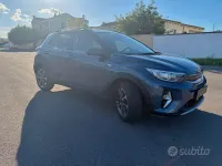 Usata Kia Stonic Style 101 CV (74 kW) 2021 Blu SUV