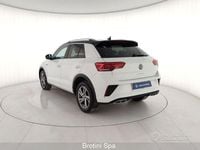 Usata VW T-Roc R-line 150 CV (110 kW) 2024 Bianco pastello SUV