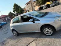 Usata Fiat Grande Punto Active 65 CV (47 kW) 2007 Bluazzurro Utilitaria