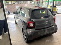Usata Smart ForFour Passion 89 CV (65 kW) 2017 Grigio Utilitaria