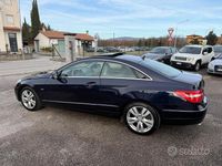 Usata Mercedes E220 Avantgarde 170 CV (125 kW) 2010 Blu Coupé