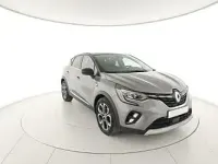 Second-hand Renault Captur Evolution 101 CP (74 kW) 2023 Roșu SUV