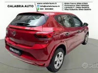 Usata Dacia Sandero Essentiel 65 CV (47 kW) 2022 Rosso Berlina
