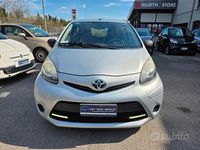 Usata Toyota Aygo Connect Style 68 CV (50 kW) 2013 Grigio Utilitaria