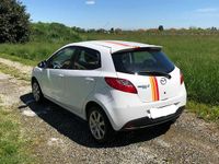 Usata Mazda 2 75 CV (55 kW) 2010 Bianco Berlina