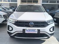 Usata VW T-Roc Life 110 CV (80 kW) 2022 Bianco SUV