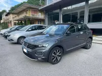 Usata VW T-Roc Style 116 CV (85 kW) 2018 Tetto nero SUV