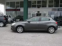Usata Alfa Romeo Giulietta 120 CV (88 kW) 2011 Grigio Utilitaria