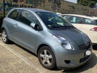 Usata Toyota Yaris 65 CV (47 kW) 2006 Grigio Utilitaria