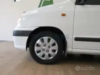 Usata Hyundai Atos GLS 58 CV (42 kW) 2002 Bianco Utilitaria