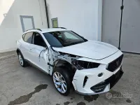 Usata Cupra Formentor 150 CV (110 kW) 2024 Bianco SUV
