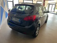Usata Kia Venga Active 89 CV (65 kW) 2014 Grigio Utilitaria
