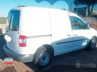 Usata VW Caddy 105 CV (77 kW) 2009 Bianco Monovolume